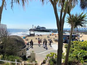 Gallery image of Cliftonville, en-suite room, fridge microwave TV, great value homestay near the sea in Lymington