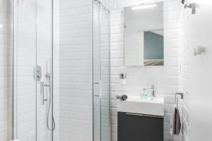 Ένα μπάνιο στο 1 GALLO LOT 2 - Studio Mezzanine en plein coeur du vieux Nice +11 φωτογραφίες