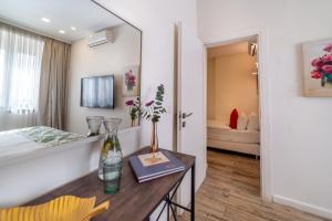 Letto o letti in una camera di Paamonim Hotel Jerusalem