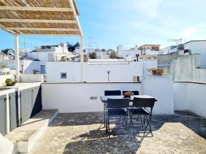 Foto dalla galleria di La casa dei Bombi Nettare (casa da 2) a Matino Altre 4 foto