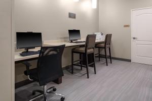 TV a/nebo společenská místnost v ubytování Staybridge Suites - Cedar Park - Austin N by IHG