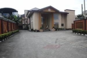 Gallery image of Room in Lodge - The Golf Prince Hotel in Port Harcourt