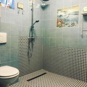 A bathroom at Kurort Mirowice