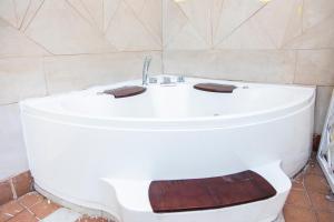 A bathroom at Hotel Cinquantatre