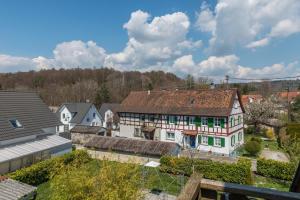 vista su una città con case di Ferienwohnung Auer a Überlingen