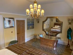 Gallery image of Clan Young Suite Apartment-LUXURY CENTRAL GETAWAY!! in Berwick-Upon-Tweed