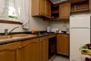 Kuchnia lub aneks kuchenny w obiekcie Apartamento Playa Dor 14