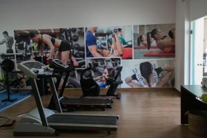 Fitness centrum a/nebo fitness zařízení v ubytování Almyra Resort