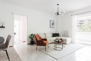 Posedenie v ubytovaní Splendid 3BR Apartment close to Olympic Stadium