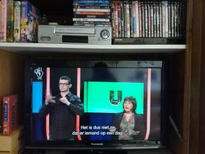 TV a/nebo společenská místnost v ubytování Appartement idéal près de Durbuy / Ideaal appartement nabij Durbuy / Ideal apartment near Durbuy
