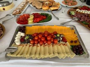 Gallery image of Waterfront Lodge in Dunapataj +36 photos