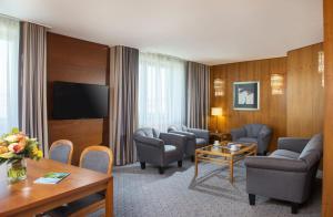 Μια τηλεόραση ή/και κέντρο ψυχαγωγίας στο Maritim Hotel Ulm