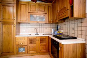 A kitchen or kitchenette at Residenza Le Tartarughe