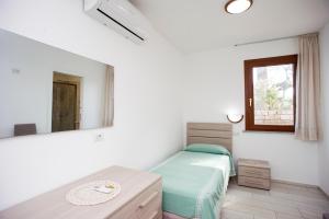 A seating area at Residenza Le Tartarughe