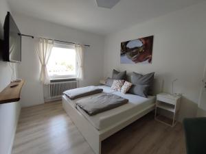 TV a/nebo společenská místnost v ubytování Steepleview House