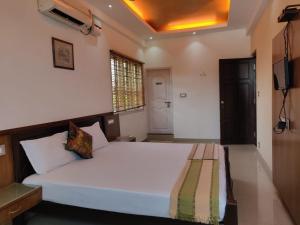Gallery image of Hotel Mudra Midtown Suites & Rooms in Kalasa