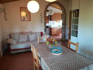 Posezení v ubytování Il Fienile della Farnia + 5 fotografií