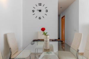 Posezení v ubytování Flatguest Trebolina - 3Bdr - FastWiFi - Parking