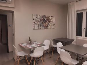 ห้องอาหารหรือที่รับประทานอาหารของ Smart Apartment Sei Chiese - Affitti Brevi Italia