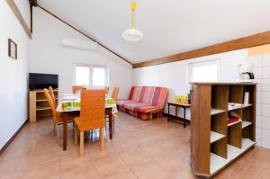 Kuchyň nebo kuchyňský kout v ubytování Apartments Ines