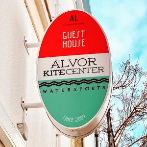 Gallery image of AlvorKiteCenter Guesthouse in Alvor