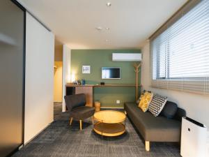 Posezení v ubytování Nagi Kurashiki Hotel&Lounge