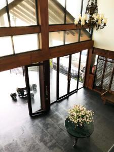 巴吞他尼Hotel IYA的相册照片