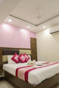 Letto o letti in una camera di Hotel Plaza Executive - near BKC
