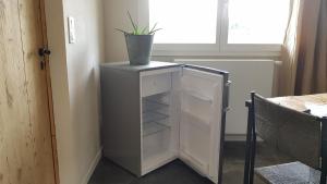 CŒUR VERT ökologisch mit viel Ambiente für Seelen-Wellness的厨房或小厨房
