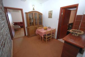 Gallery image of BMV apartment 1 with sea view in Sveti Stefan +6 photos