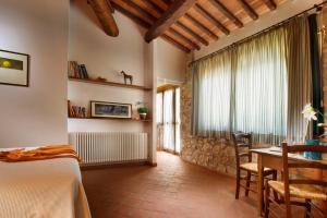 A seating area at Agriturismo Le Macie