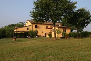 Budova, kde se the country house nachází