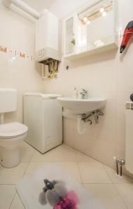 Koupelna v ubytování City Centre Sea View Apartment + 8 fotografií