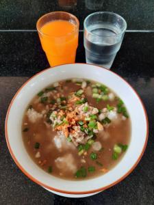 酒店内部或周边提供的食物