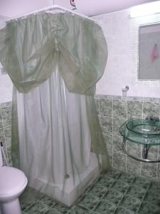 Koupelna v ubytování Sveti Georgi Family Hotel