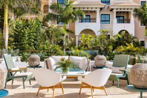 Posedenie v ubytovaní Gran Melia Palacio de Isora Resort & Spa