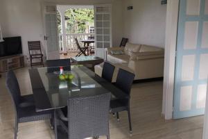 Posezení v ubytování Loue maison en Martinique