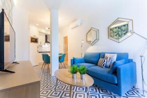 A kitchen or kitchenette at Rio Plaza en Madrid