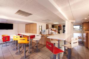 Restoran atau tempat lain untuk makan di Premiere Classe Lyon Est Aeroport Saint Exupery