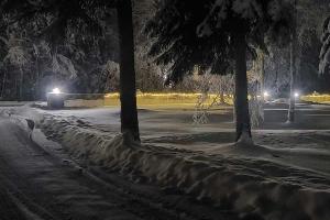 Peaceful Nature Escape with Deck in North Pole! durante el invierno