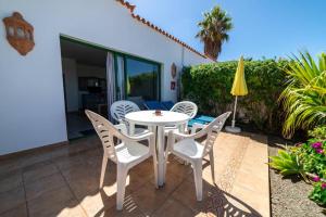Patio alebo iná vonkajšia časť ubytovania Bungalow Villa Verde 2