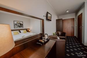 Posedenie v ubytovaní Karpacki & SPA - blisko wyciągu, Restauracja, Sala Zabaw, Bar 24h