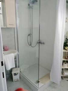 Koupelna v ubytování Studio Apartments Kuljiš + 37 fotografií