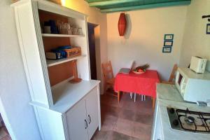 Η κουζίνα ή μικρή κουζίνα στο Casinha de Aldeia no coração da Costa Vicentina +6 φωτογραφίες