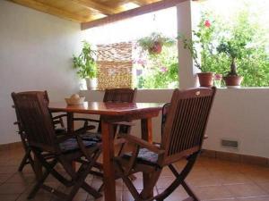 Patio alebo iná vonkajšia časť ubytovania Studio Apartment in Hvar Town with Terrace, Air Conditioning, Wi-Fi, Dishwasher (4858-3)