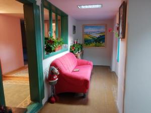 Χώρος καθιστικού στο Hello Nature House - Cheile Nerei, Carasului, Garlistei