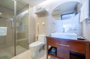 Koupelna v ubytování Qingdao Housing International Hotel