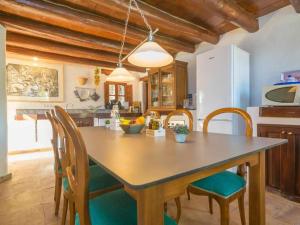 Kuchnia lub aneks kuchenny w obiekcie Finca Son Xona Alcina Vacation