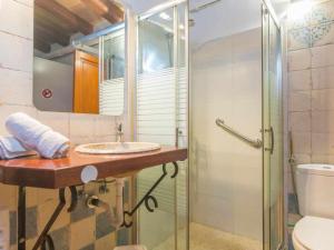 Łazienka w obiekcie Finca Son Xona Alcina Vacation