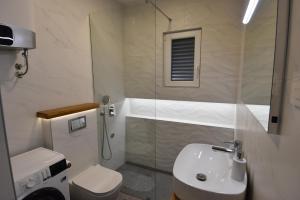 Kúpeľňa v ubytovaní Villa NEDE 1 + 33 fotografií